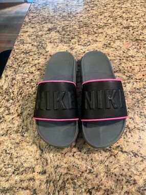 Nike slides